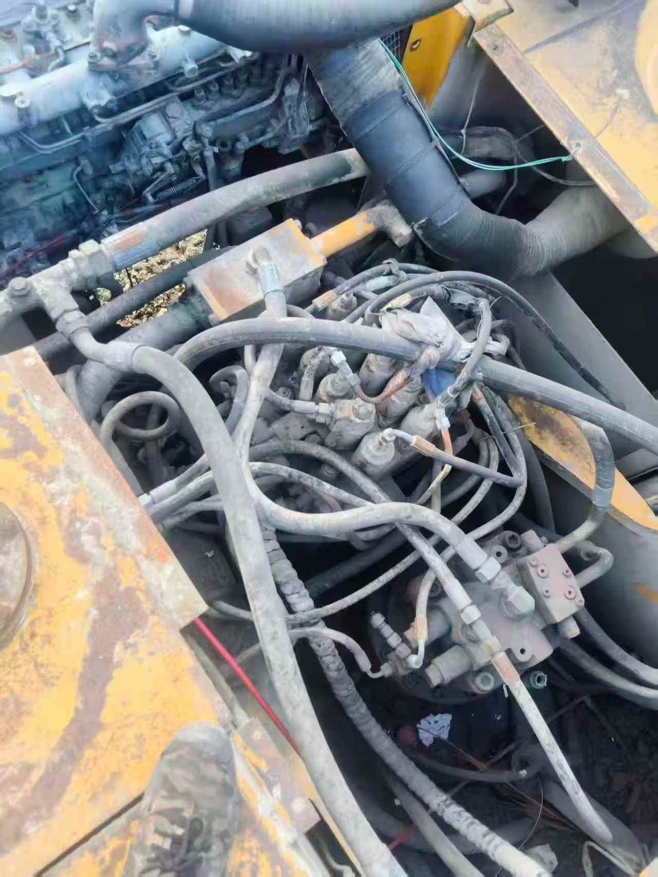 شراء حفارة XCMG XE260C مستعملة / 4