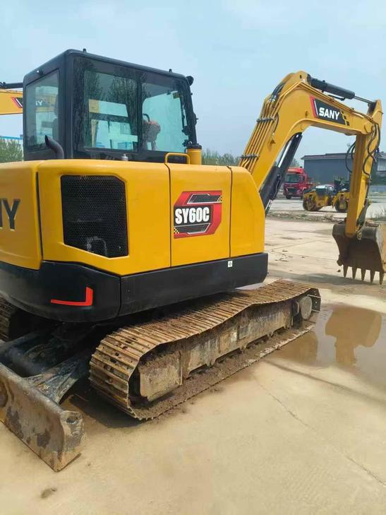 Buy Sany SY60 Used Excavator / 1