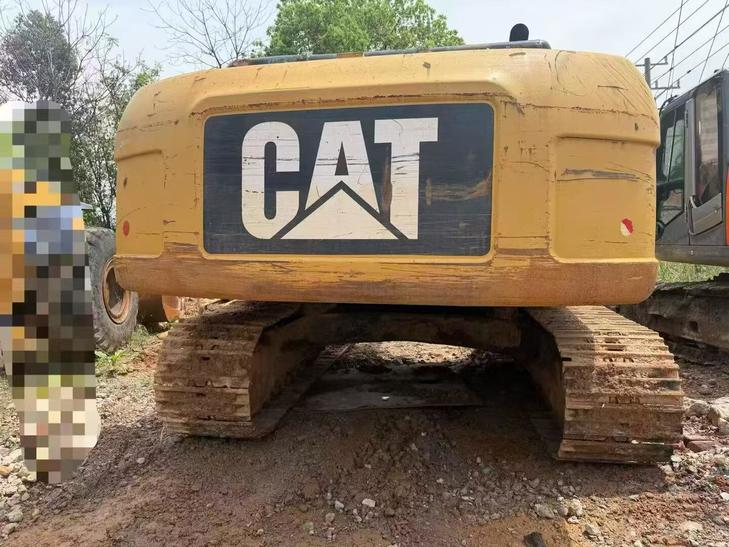 Buy Caterpillar 323 Used Excavator / 1