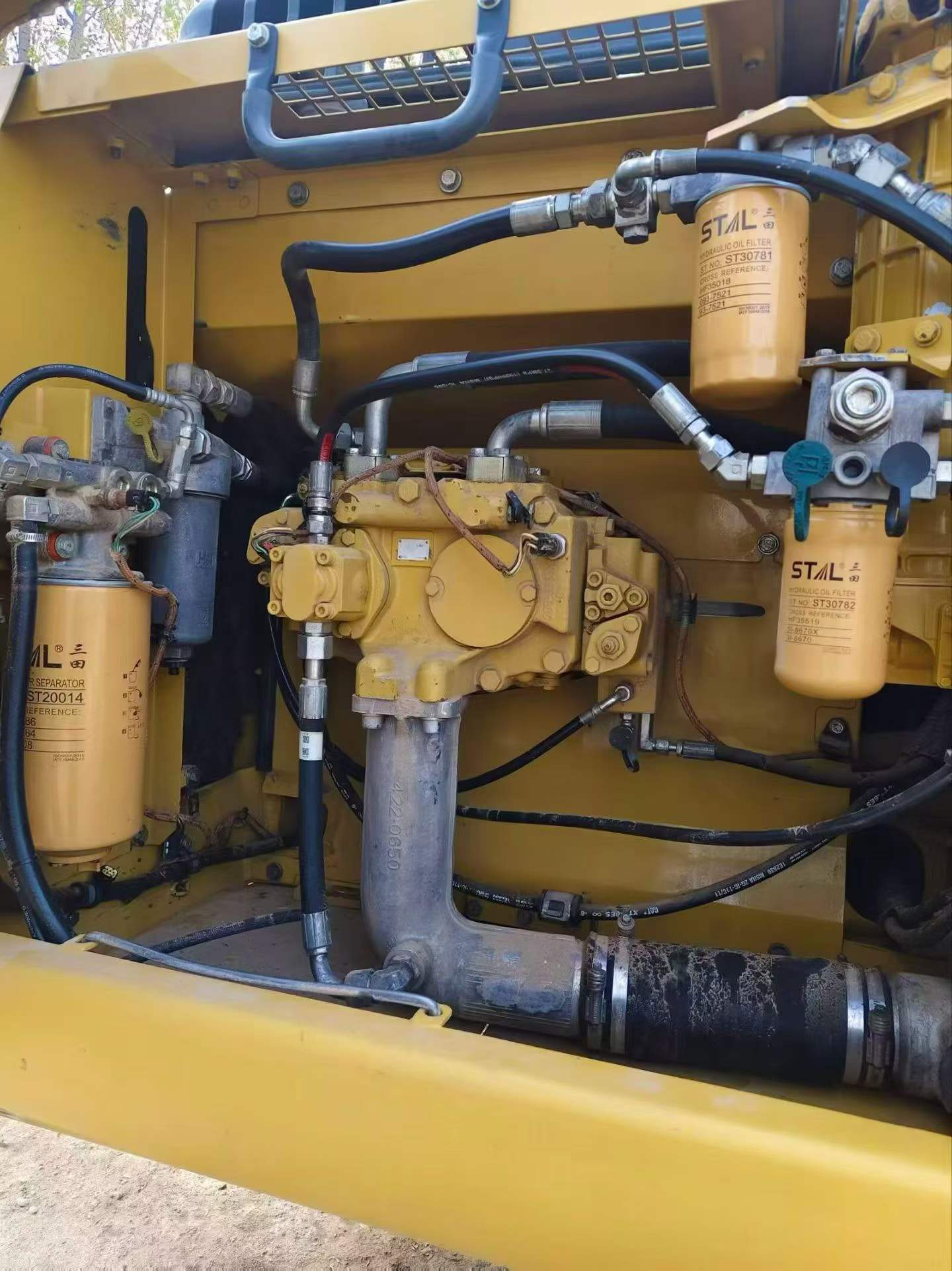 Buy Caterpillar 326DL Used Excavator / 6