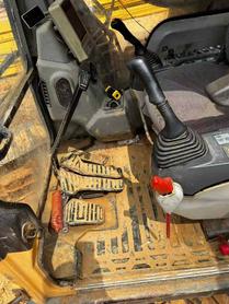 Buy Sany SY215C-8 Used Excavator / 2 Buy Sany SY215C-8 Used Excavator / 2