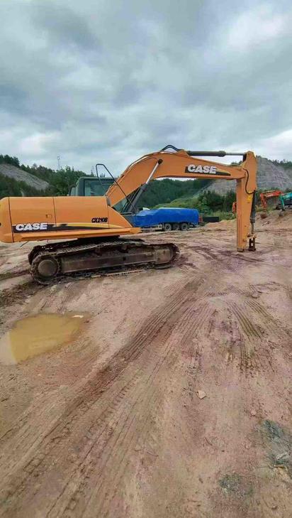 Buy Case CX210B Used Excavator / 1