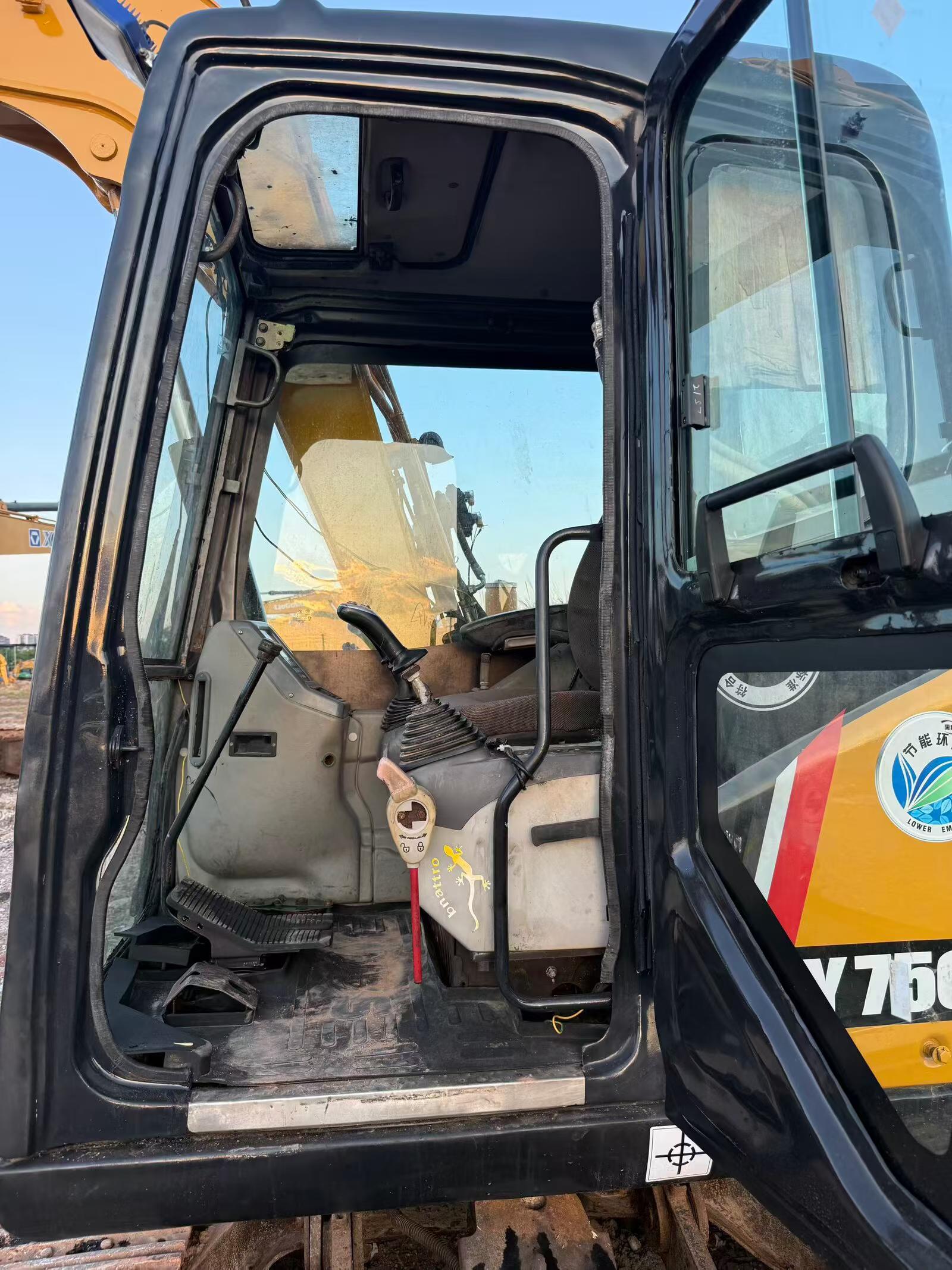 Buy Sany SY65C Used Excavator / 9 Buy Sany SY65C Used Excavator / 9