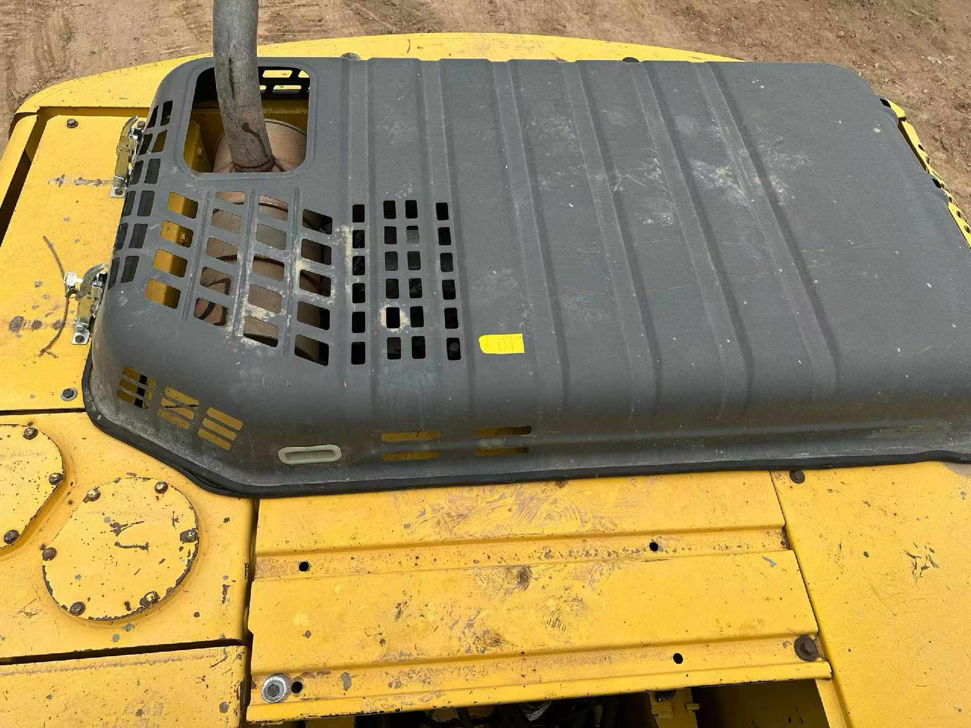 Buy Kobelco SK200 Used Excavator / 7