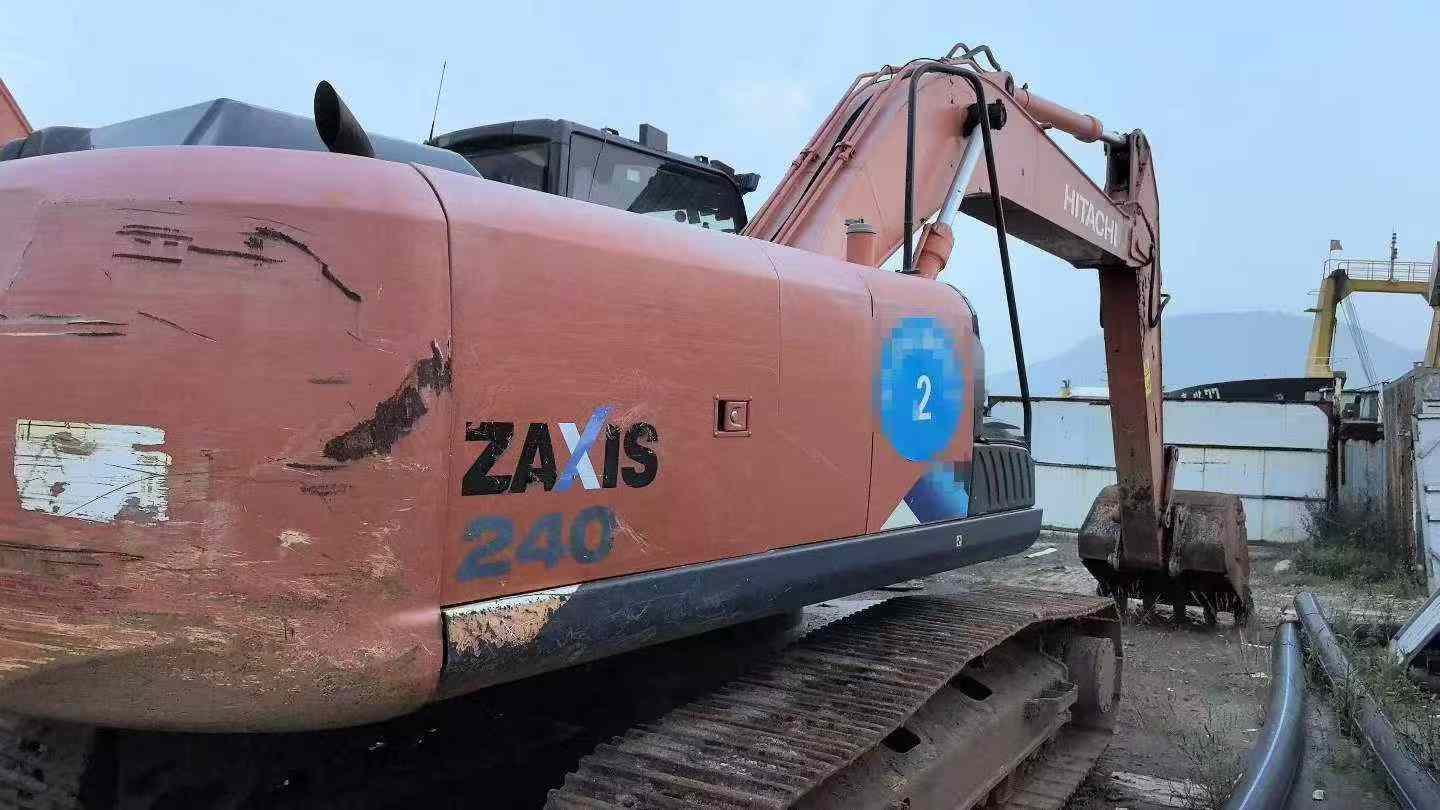 Buy Hitachi ZX240-5A Used Excavator / 5
