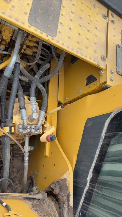 Buy Komatsu PC200LC Used Excavator / 1