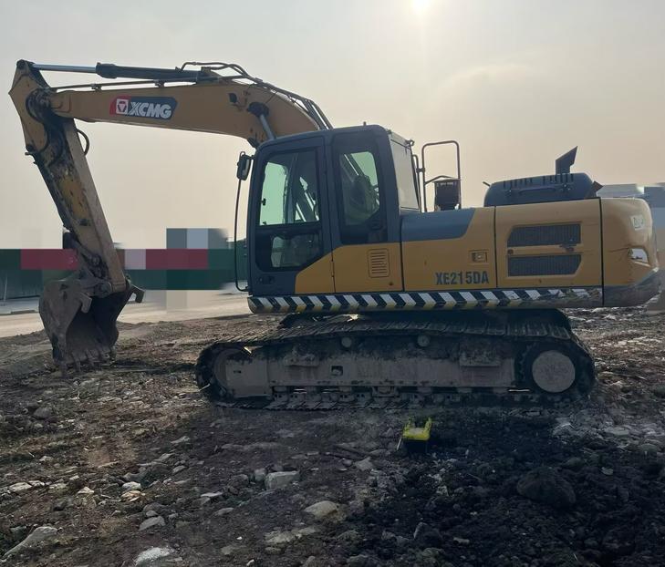 Buy XCMG XE200 Used Excavator / 1