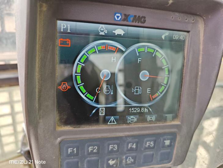 Buy XCMG XE135B Used Excavator / 1
