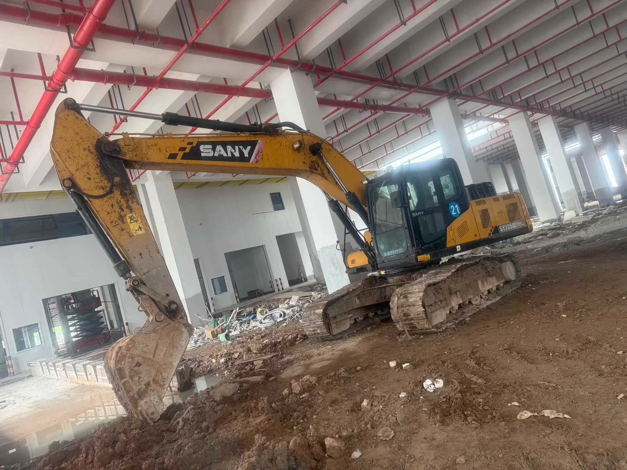Buy Sany SY200C Used Excavator / 2
