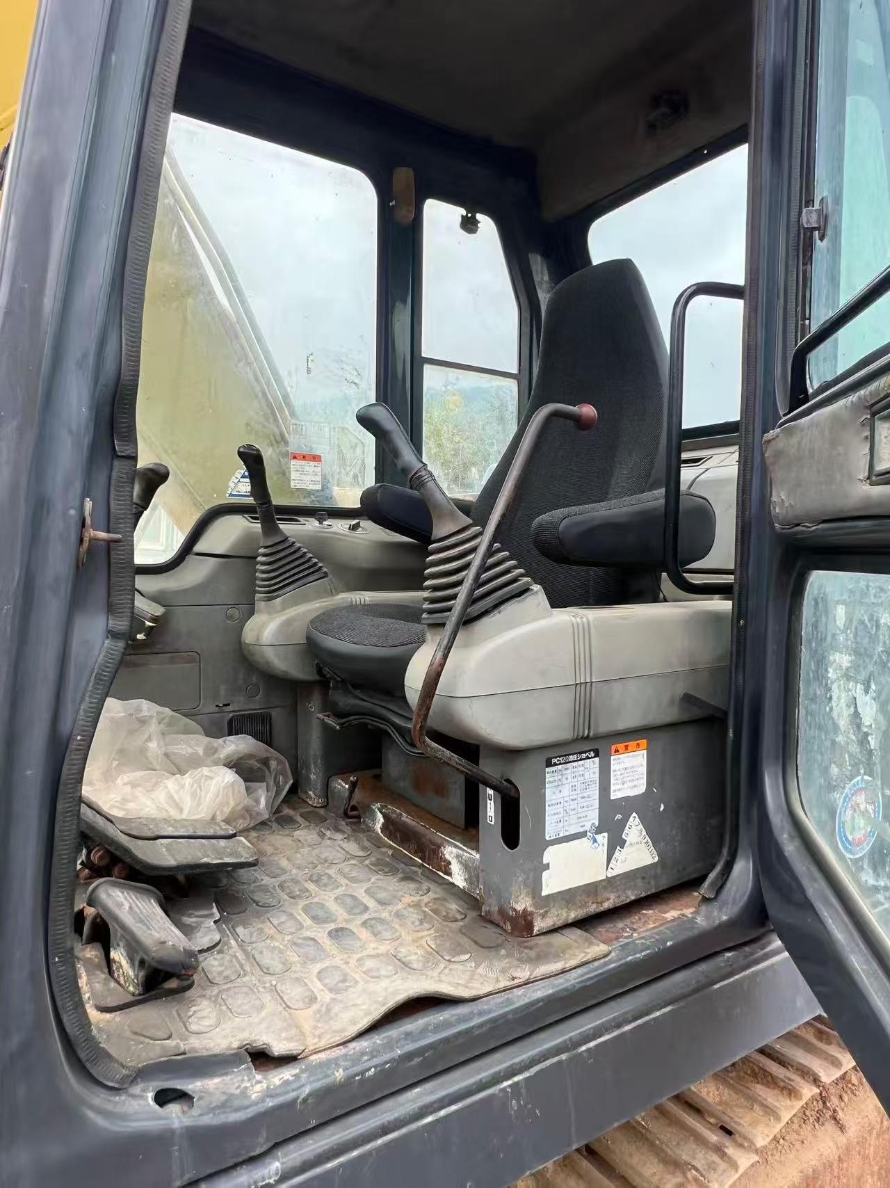 Buy Komatsu PC120-6 Used Excavator / 6