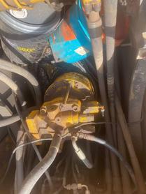 Buy Hyundai R215-7 Used Excavator / 6 Buy Hyundai R215-7 Used Excavator / 6