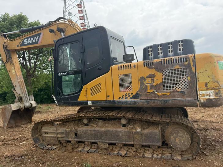 Buy Sany SY200C Used Excavator / 1