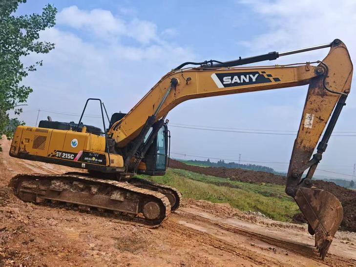 Buy Sany SY205C Used Excavator / 1