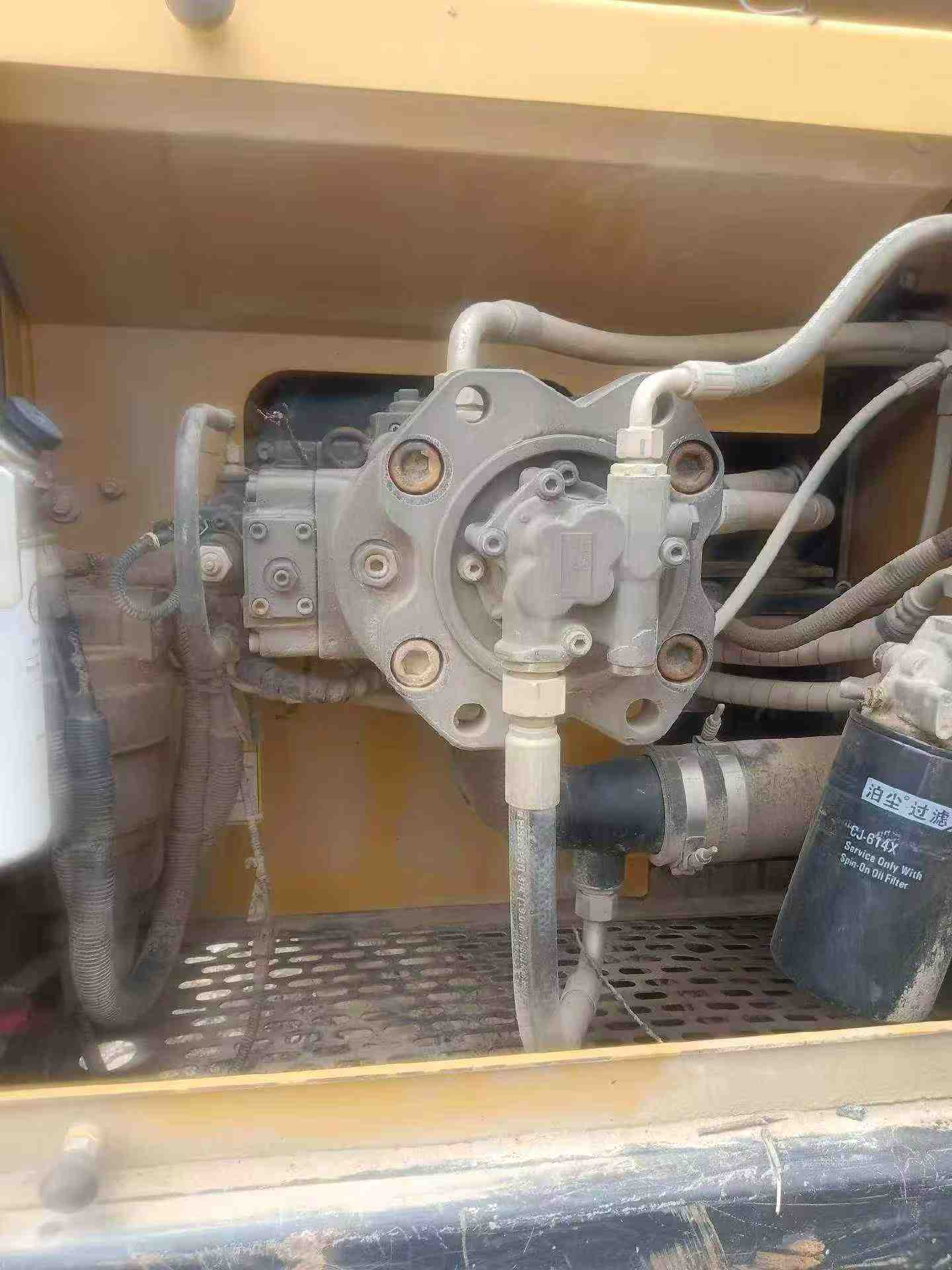 شراء حفارة Sany SY215C-10 مستعملة / 6