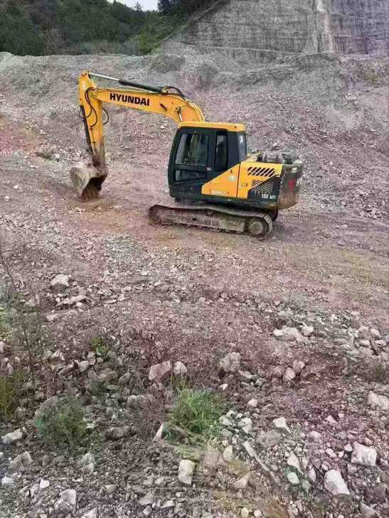 Buy Hyundai 110LVS Used Excavator / 1