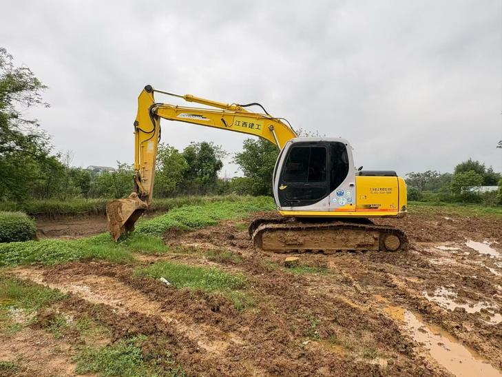 Buy Sumitomo SH120 Used Excavator / 1
