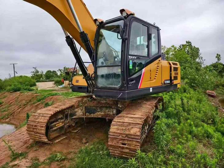 Buy Sany SY205C Used Excavator / 1