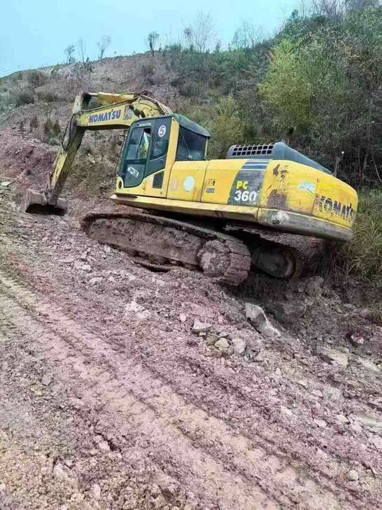 Buy Komatsu PC360-7 Used Excavator / 1