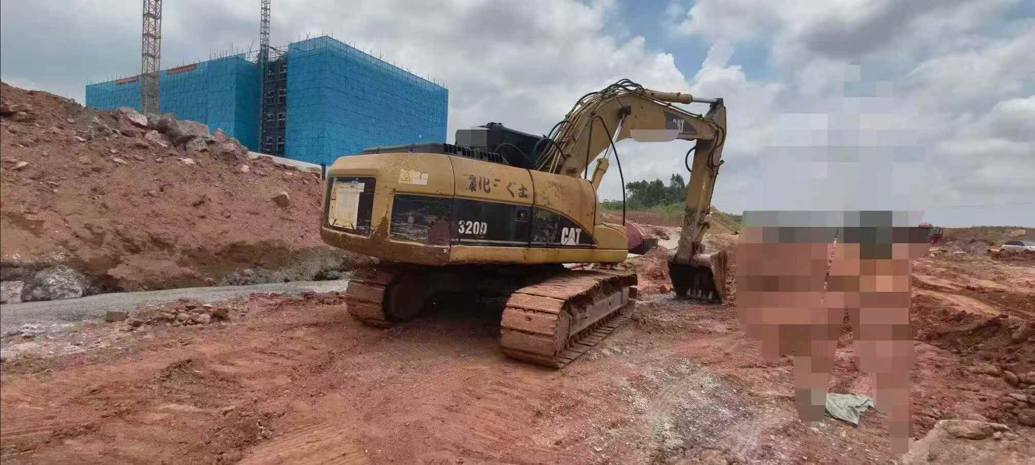 Buy Caterpillar 320D Used Excavator / 3