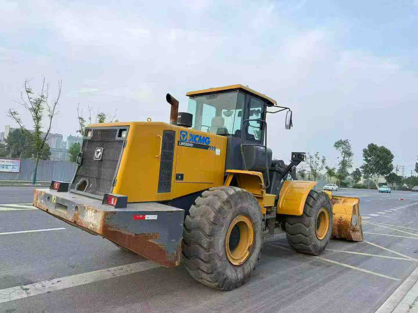 Buy XCMG LW550HV Used Loader / 2
