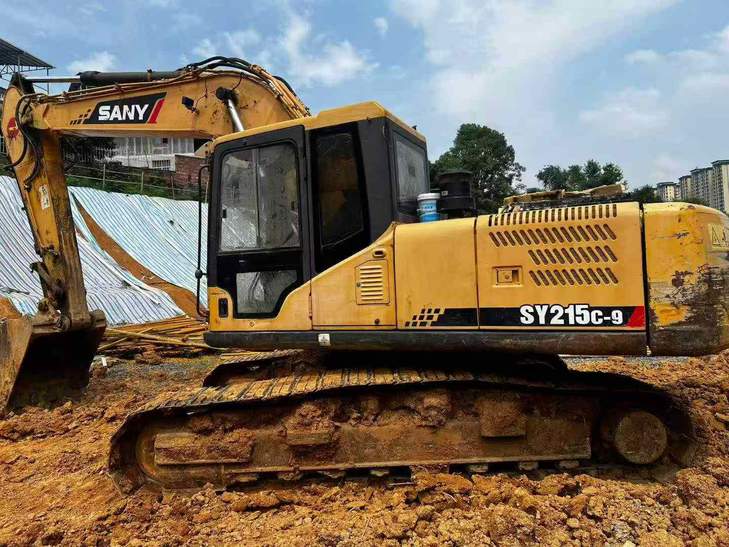 Buy Sany SY215C-8 Used Excavator / 1