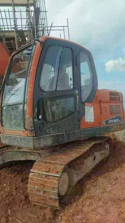 Buy Doosan DX120-9C Used Excavator / 1