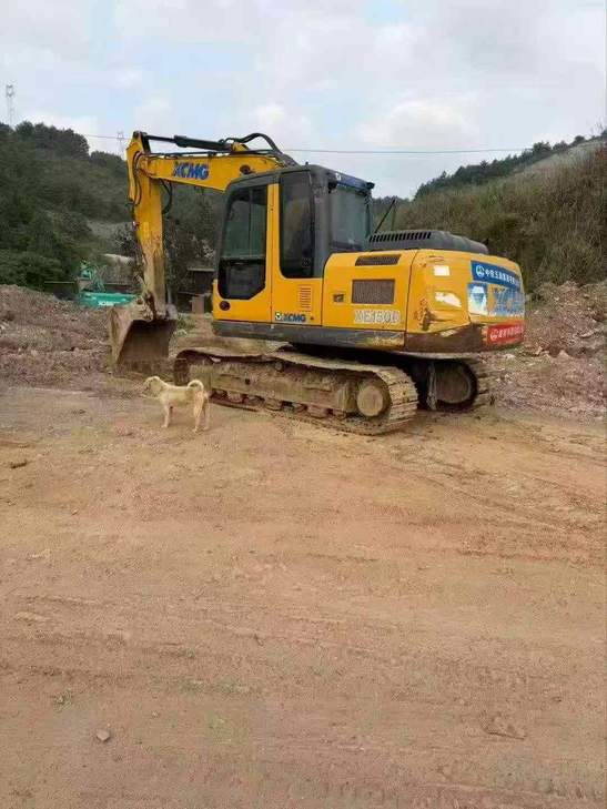 Buy XCMG XE135B Used Excavator / 1