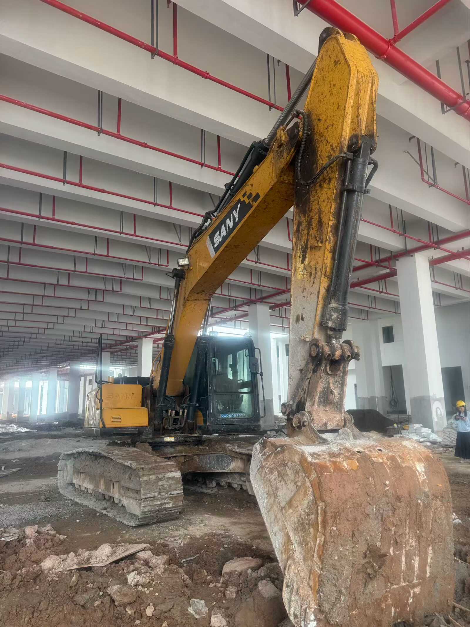 Buy Sany SY200C Used Excavator / 3