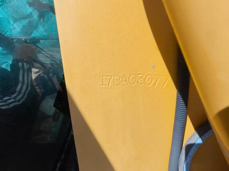 Buy Komatsu PC200LC Used Excavator / 1