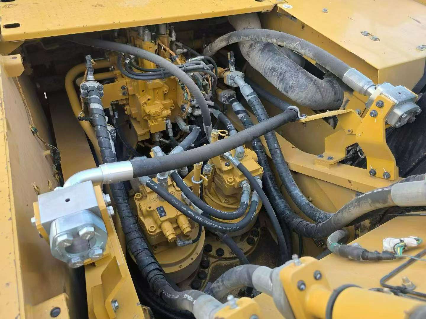 Buy Caterpillar 349E Used Excavator / 3