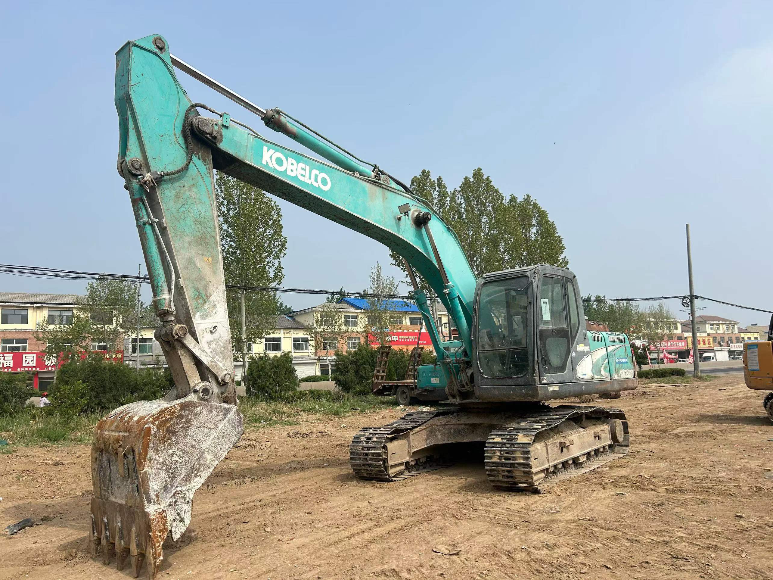 Buy Kobelco SK200-8 Used Excavator / 3