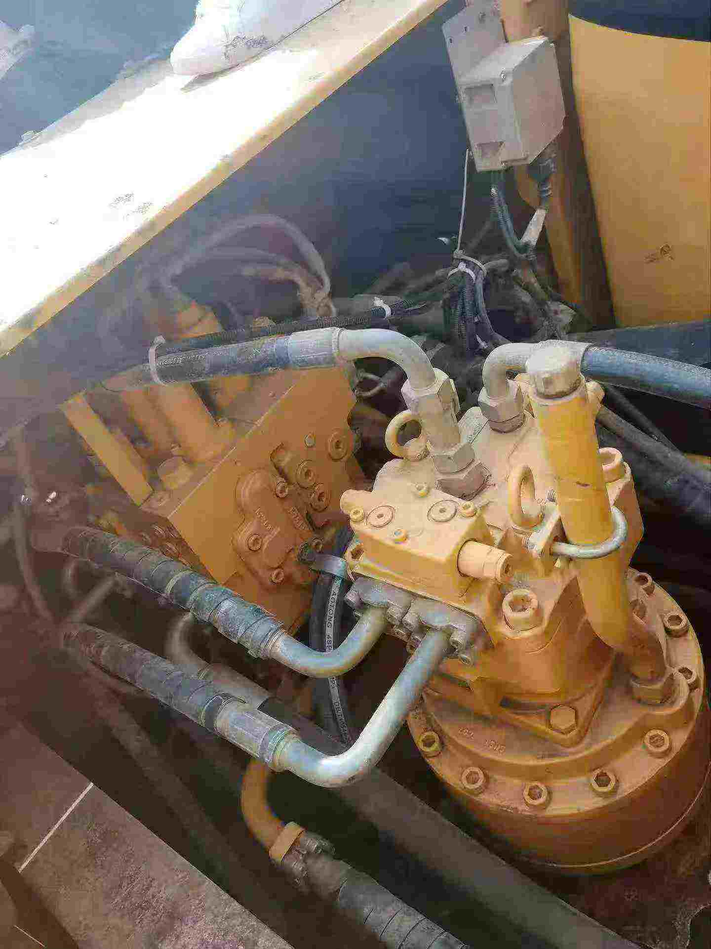 Buy Sany SY245H Used Excavator / 3