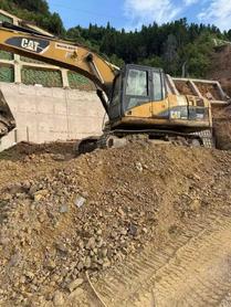 Buy Caterpillar 320D Used Excavator / 2 Buy Caterpillar 320D Used Excavator / 2
