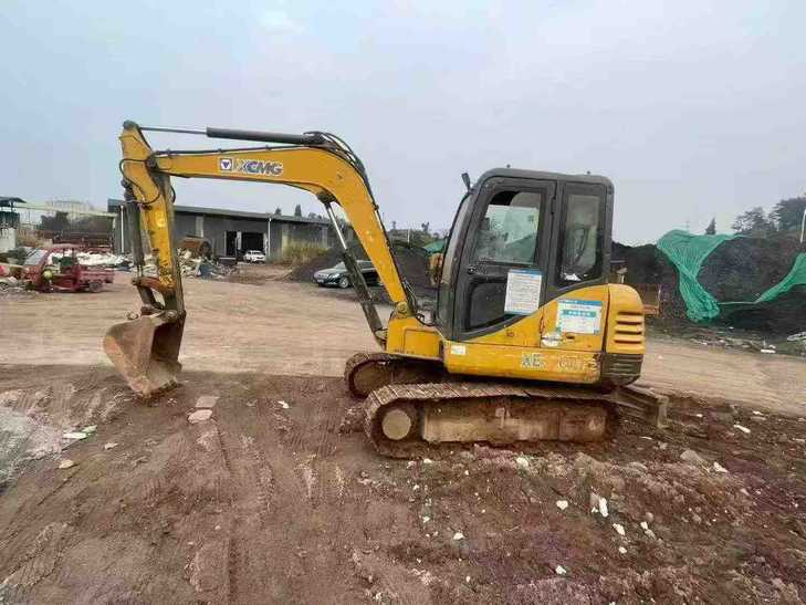 Buy XCMG XE60 Used Excavator / 1