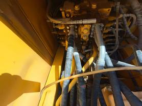 Buy Komatsu PC200LC Used Excavator / 2 Buy Komatsu PC200LC Used Excavator / 2