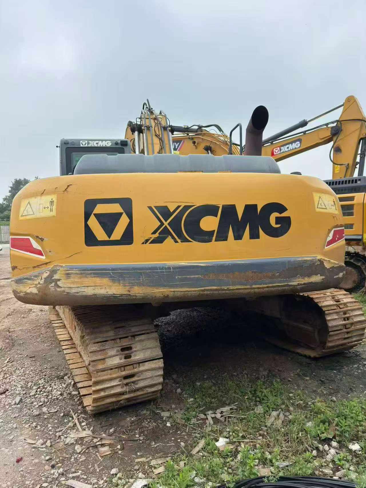 Buy XCMG XE245D Used Excavator / 2