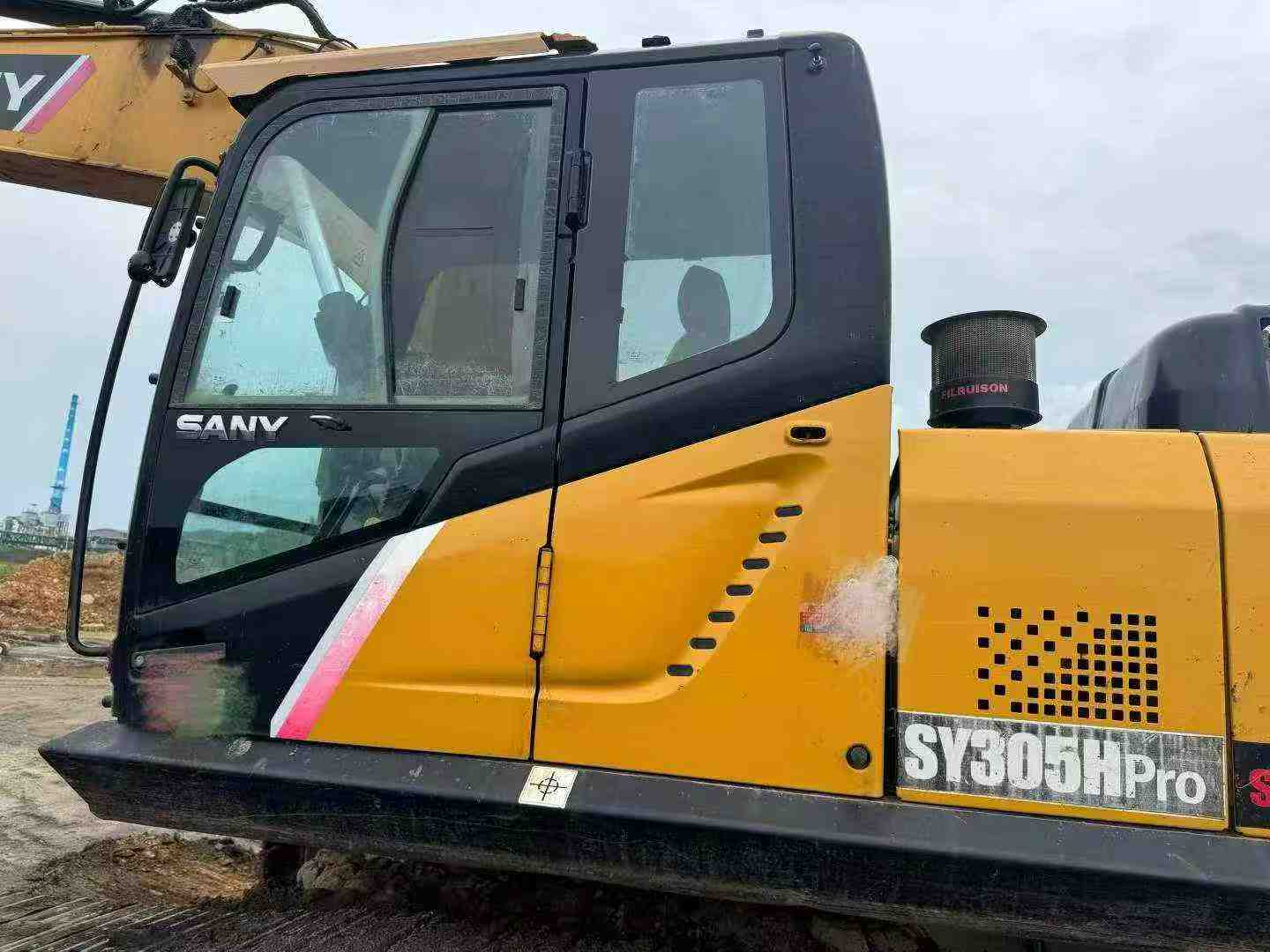Buy Sany SY245H Used Excavator / 2