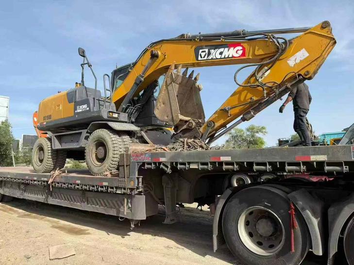 Buy XCMG XE150 Used Excavator / 1