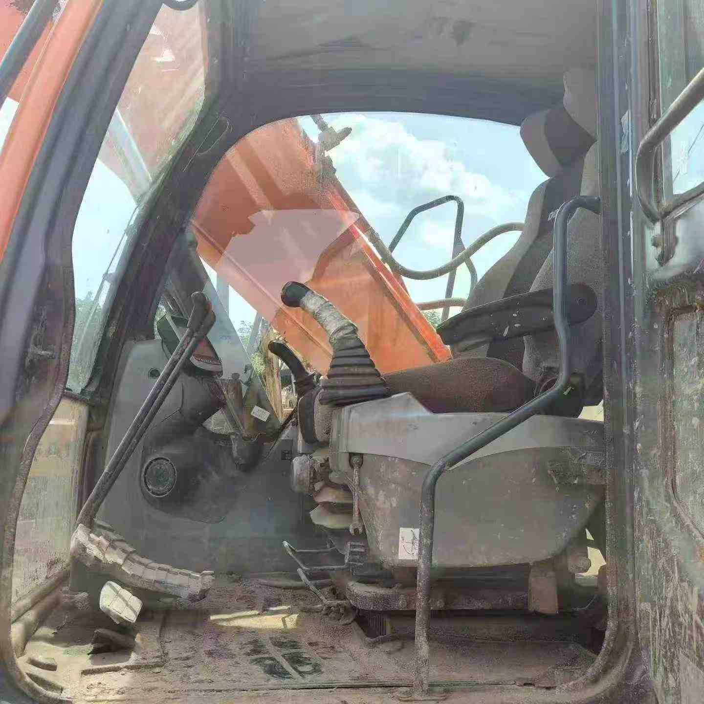 Buy Doosan DX120-9C Used Excavator / 3