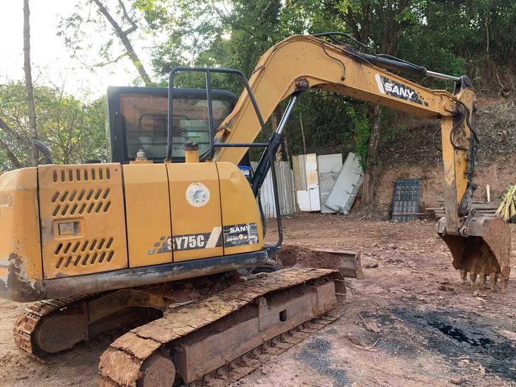 Buy Sany SY65C Used Excavator / 1