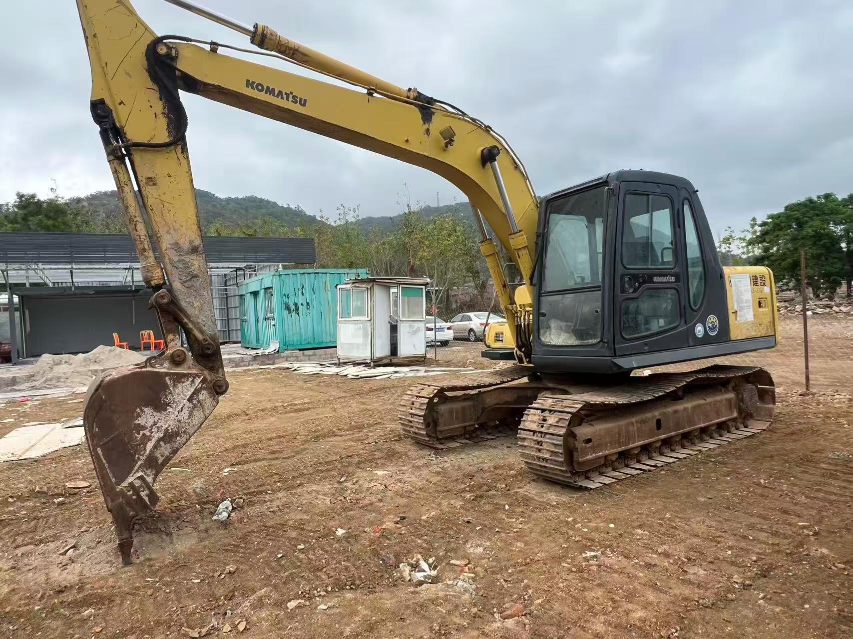 Buy Komatsu PC120-6 Used Excavator / 3