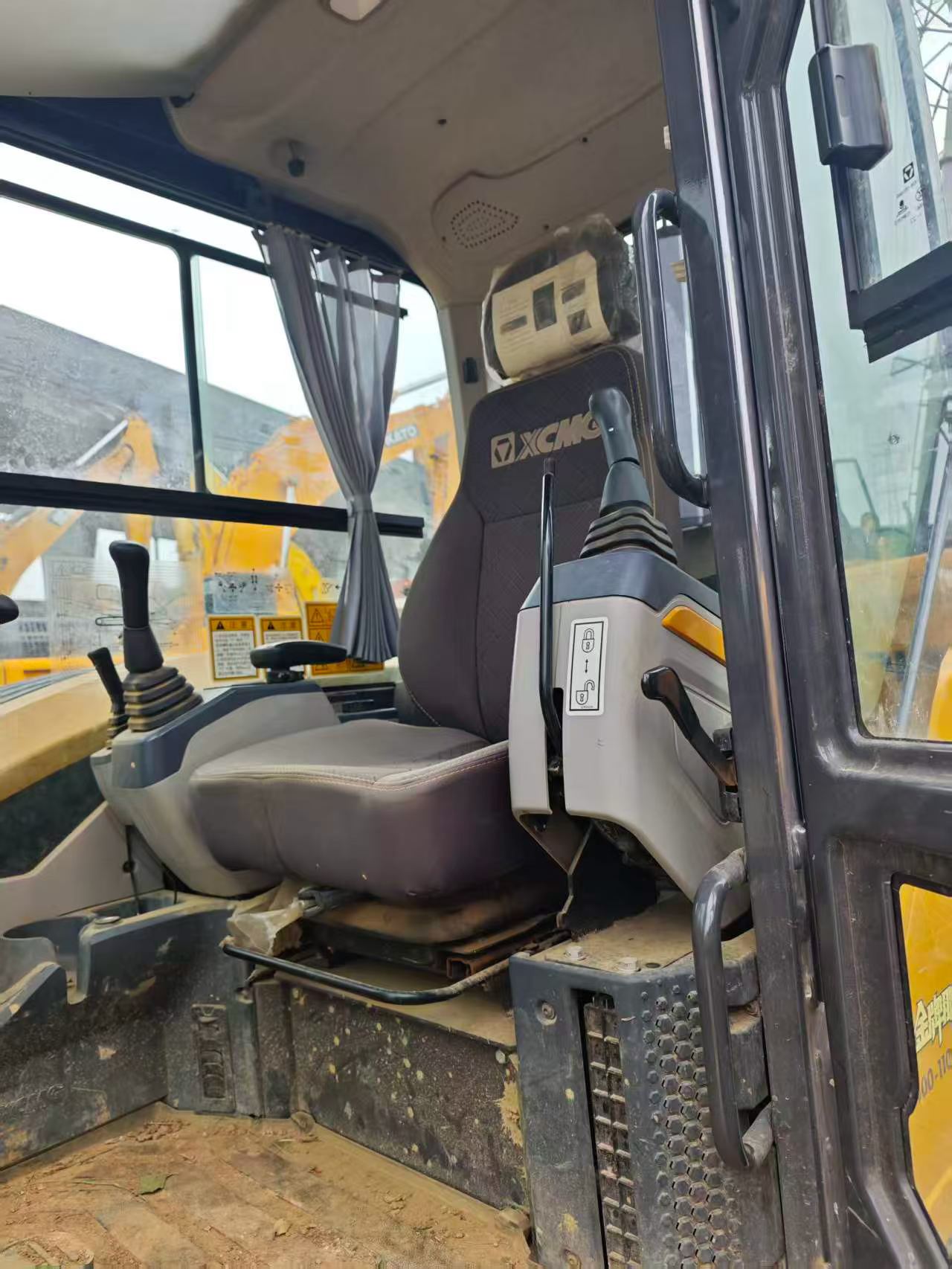 Buy XCMG XE60 Used Excavator / 7