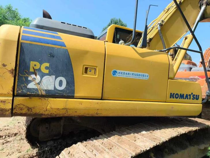 Buy Komatsu PC200 Used Excavator / 1