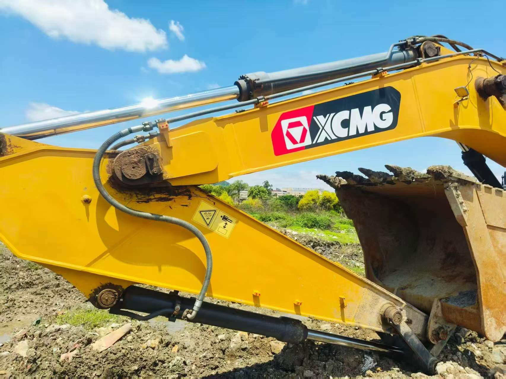 Buy XCMG XE370 Used Excavator / 8