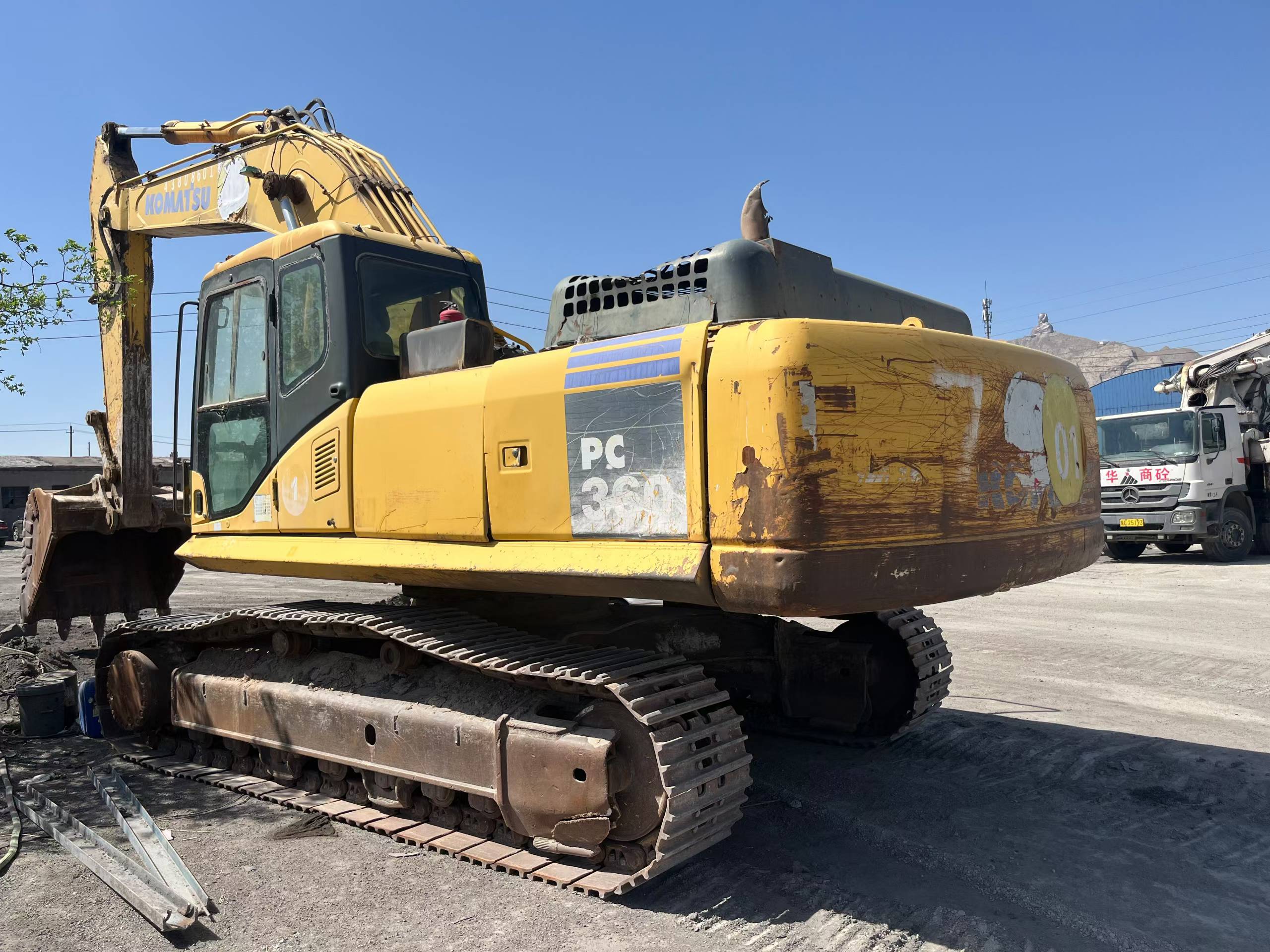Buy Komatsu PC360-7 Used Excavator / 2