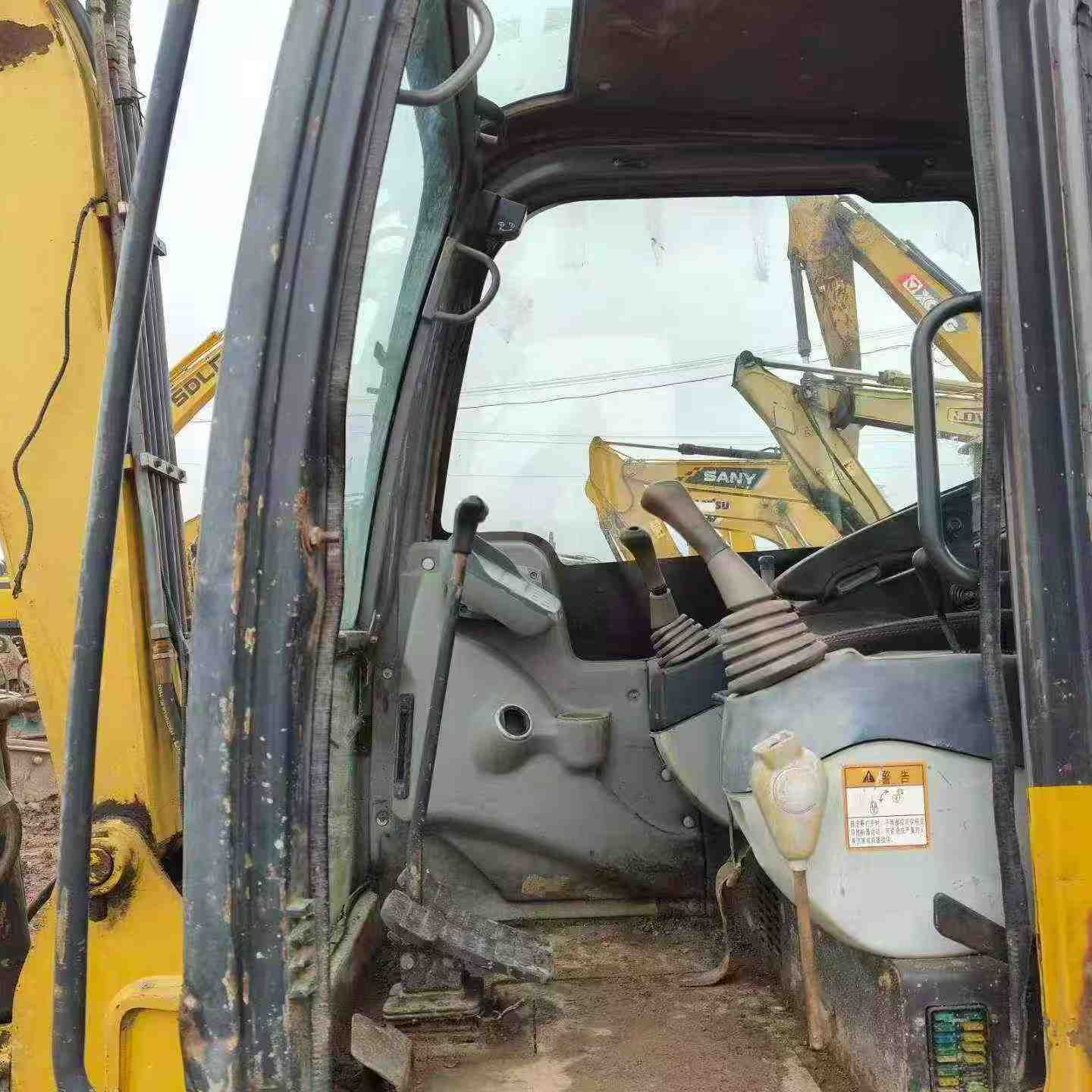 Buy XCMG XE60 Used Excavator / 3