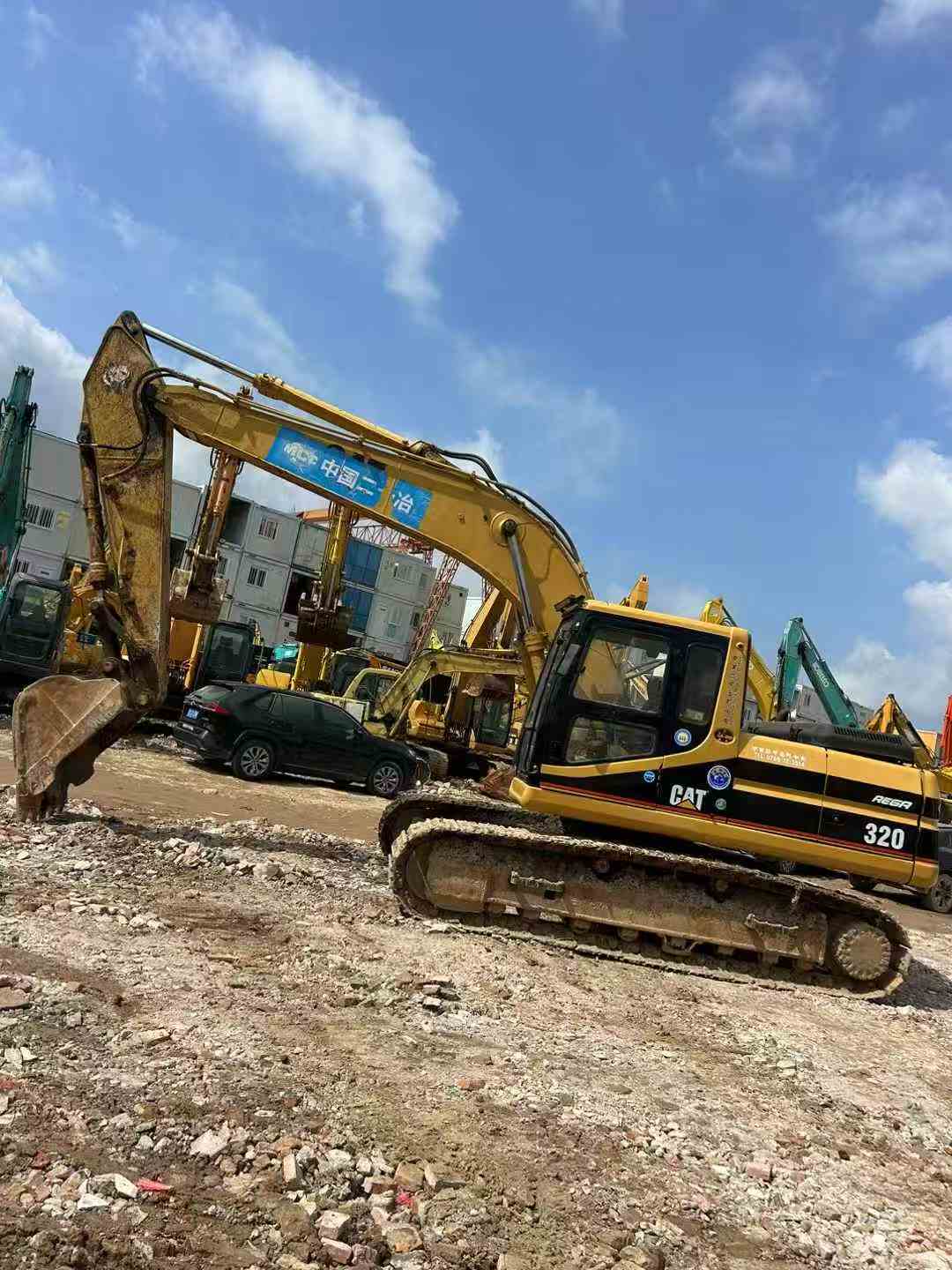 Buy Caterpillar 320V2 Used Excavator / 2