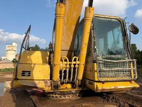 Buy Komatsu PC240-6 Used Excavator / 2 Buy Komatsu PC240-6 Used Excavator / 2
