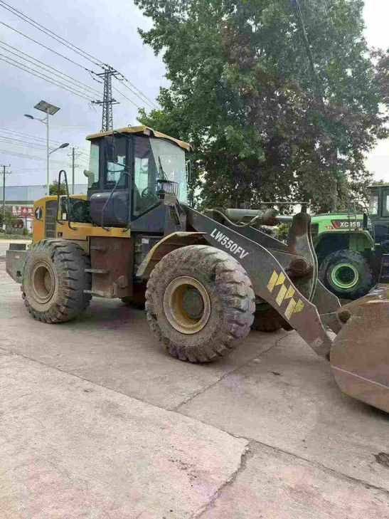 Buy XCMG LW550FV Used Loader / 1