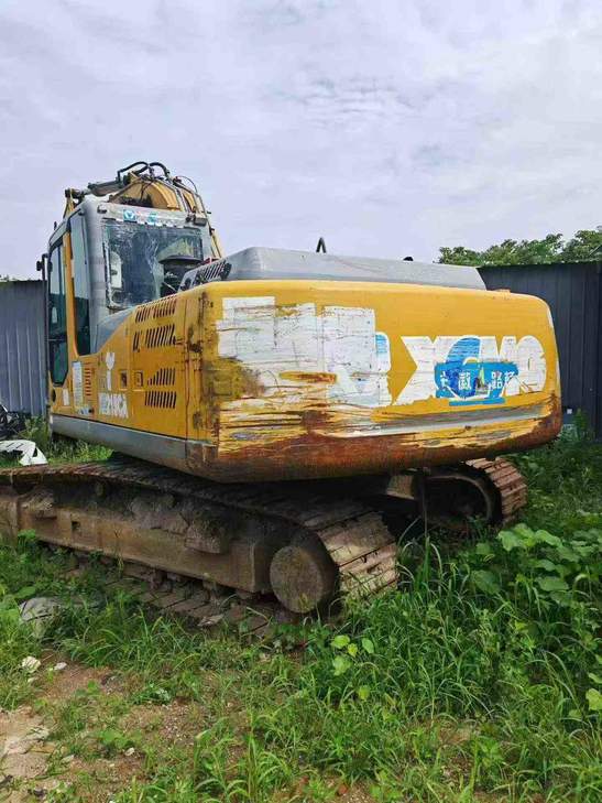 Buy XCMG XE215 Used Excavator / 1